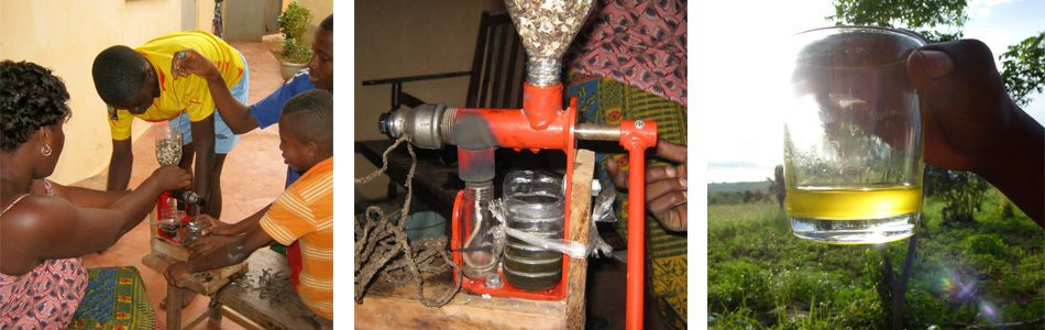 Oil-pressing-in-Togo